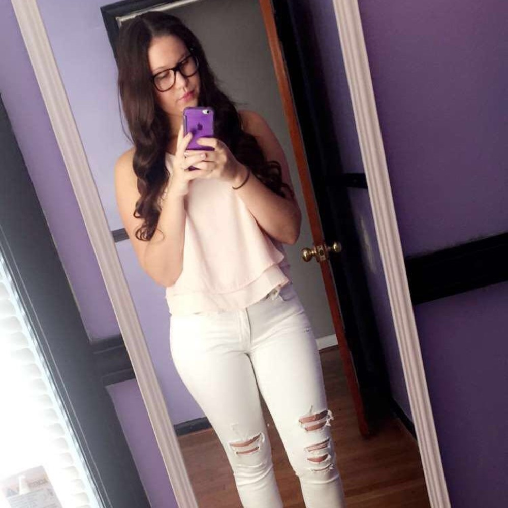 Meet your Posher, Hailey